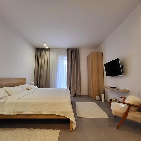 Firefly Luxury Apartment With Private Whirlpool Zadar Bagian luar foto