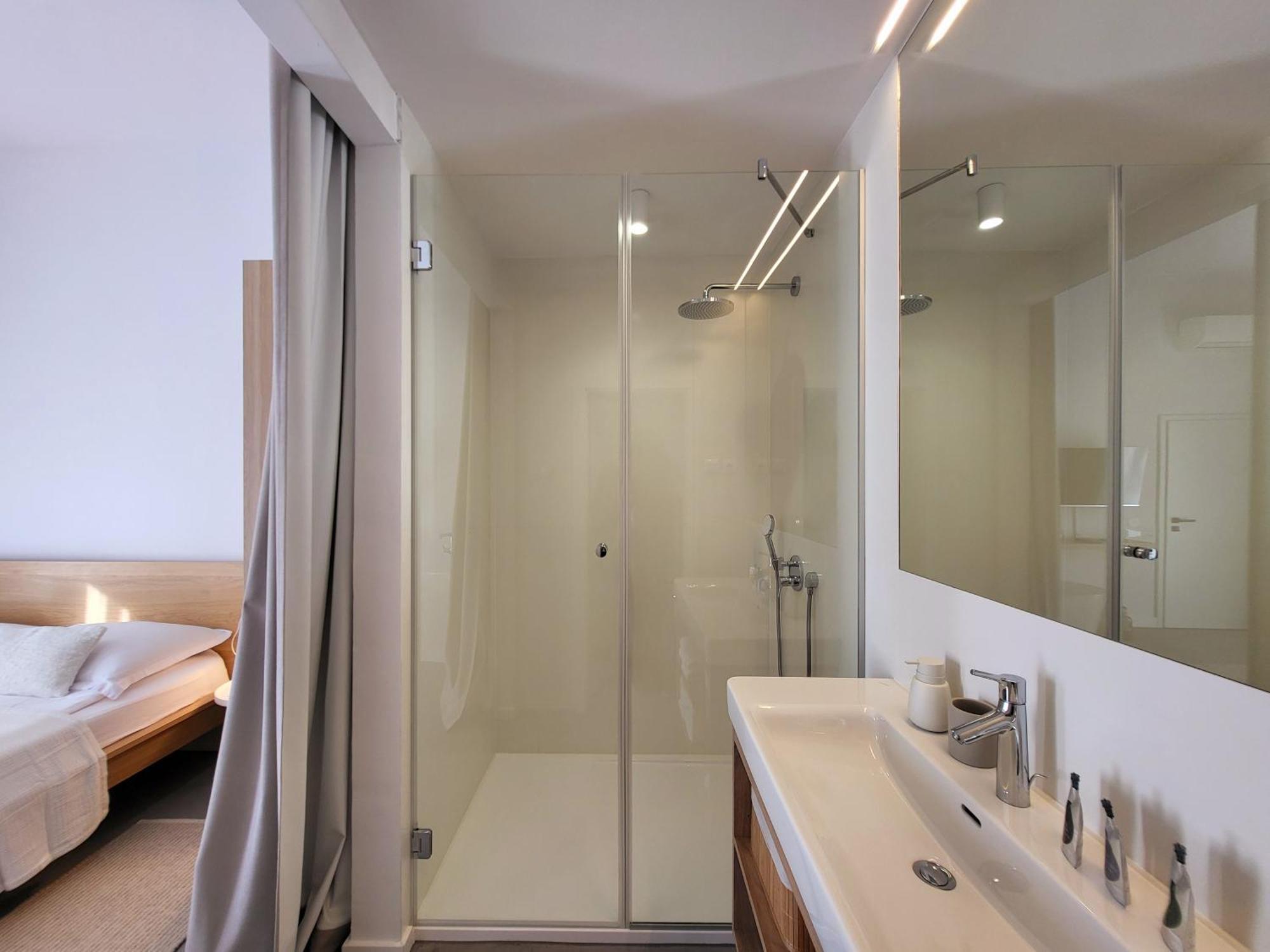 Firefly Luxury Apartment With Private Whirlpool Zadar Bagian luar foto